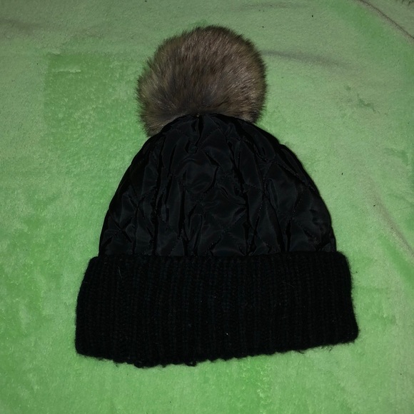 Winter hat - Picture 2 of 2